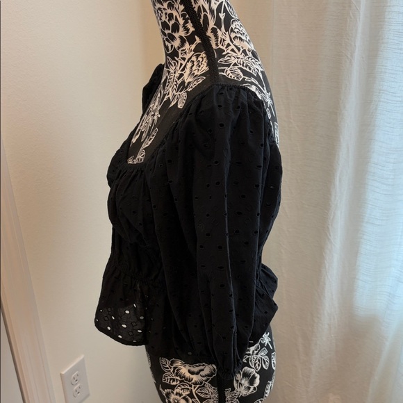 Elegant Black  Women's Stretchy Top - Picture 3 of 8